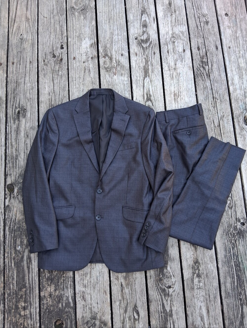 Kenneth Cole Reaction Techni-Cole Suit 40R 33W Gray Stretch Performance 2-Piece